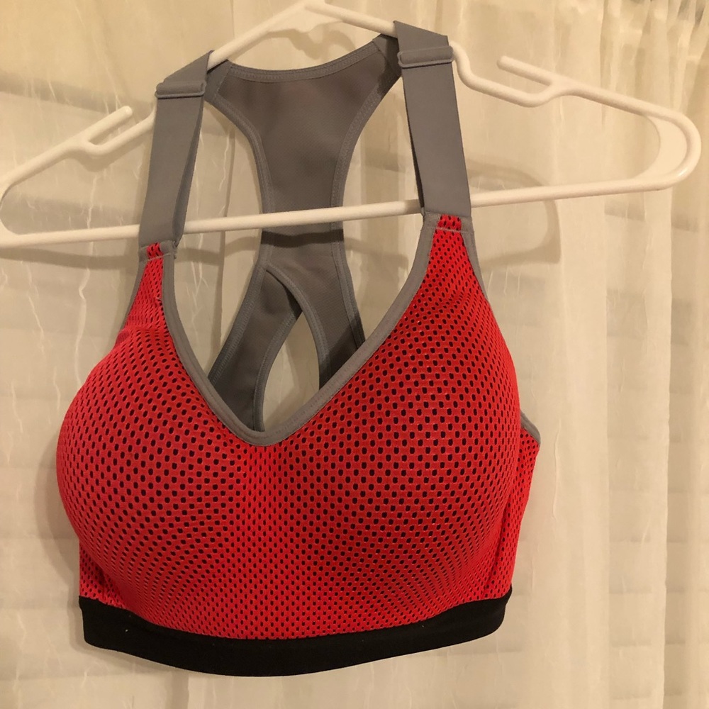 Victoria secret sports bra 36C
